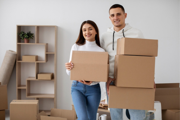Movers and Packers